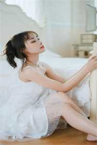 天生圣母白莲